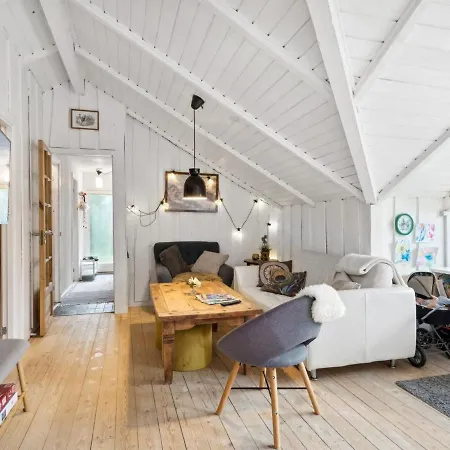 Ninni - 3-2km From The Sea In Sealand By Interhome